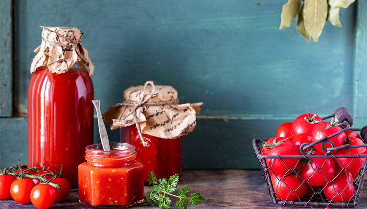 Homemade Tomato and Pepper Sauce